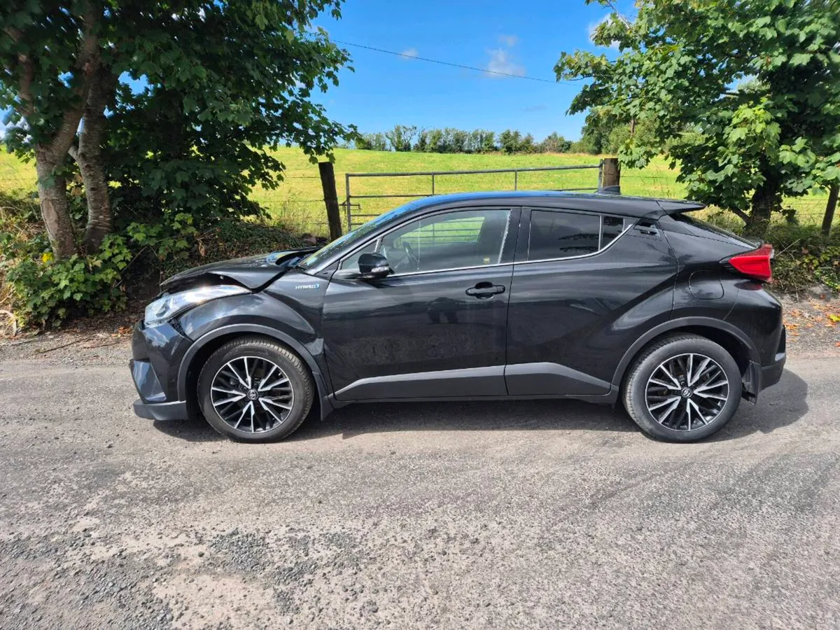 Toyota CH-R - Image 2