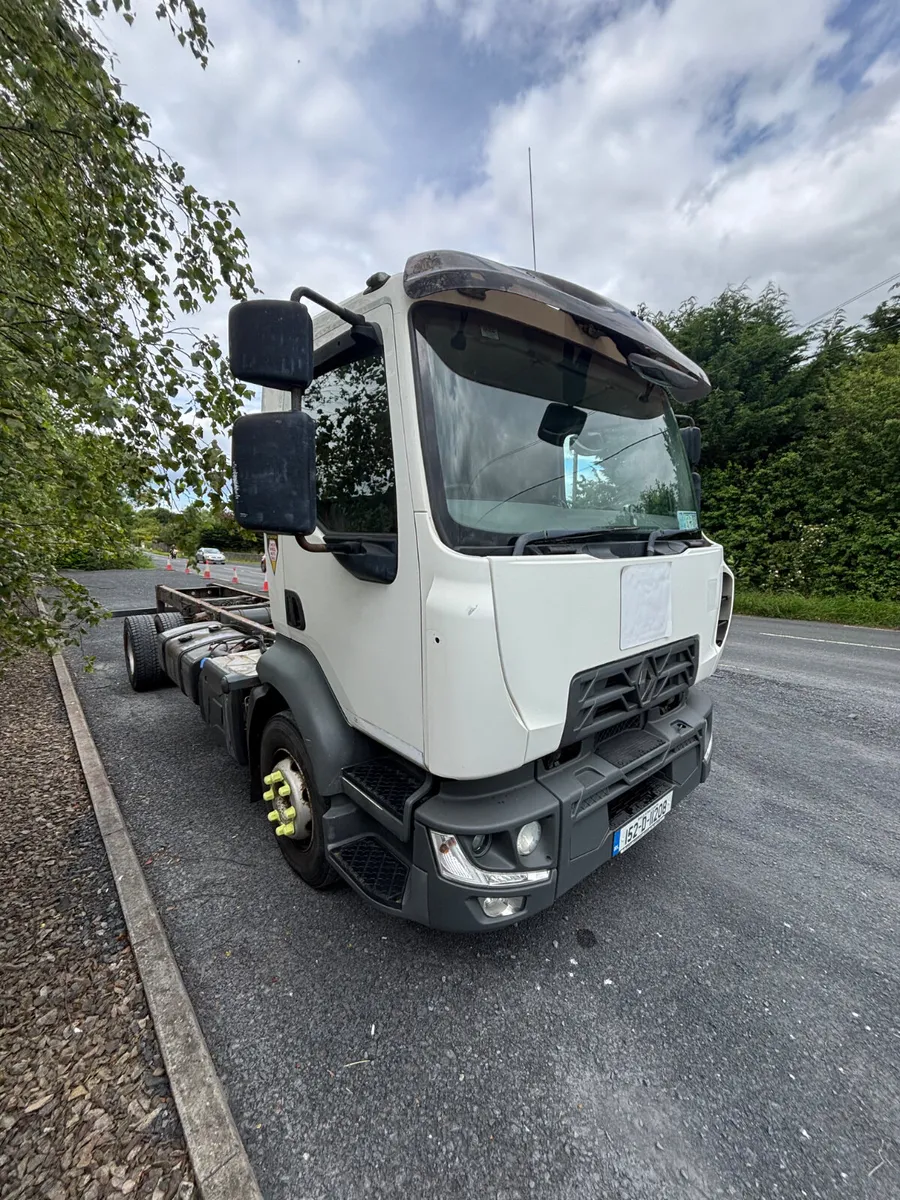 2015 Renault D Chassis/Cab (14Ton) - Image 2