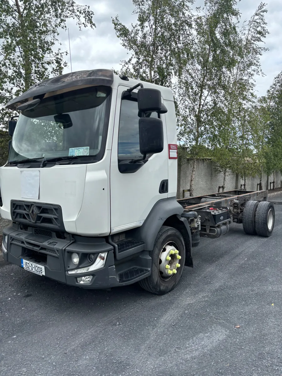 2015 Renault D Chassis/Cab (14Ton) - Image 1