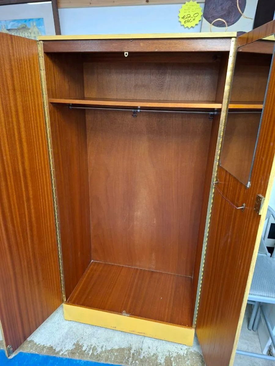 WARDROBE - Image 3