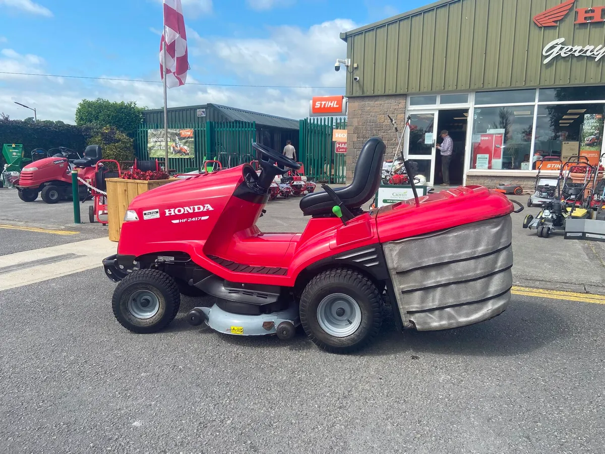 Honda HF2417 Ride on Tractor Mower - Image 3