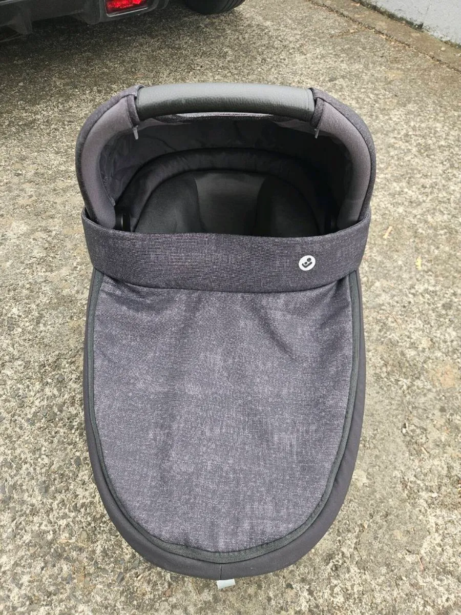 Maxi cosi jade lie flat car seat - Image 2