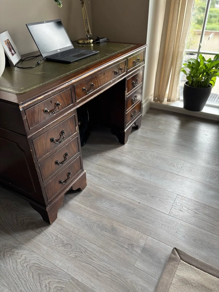 Desk - mahogany pedestal partners - Image 2