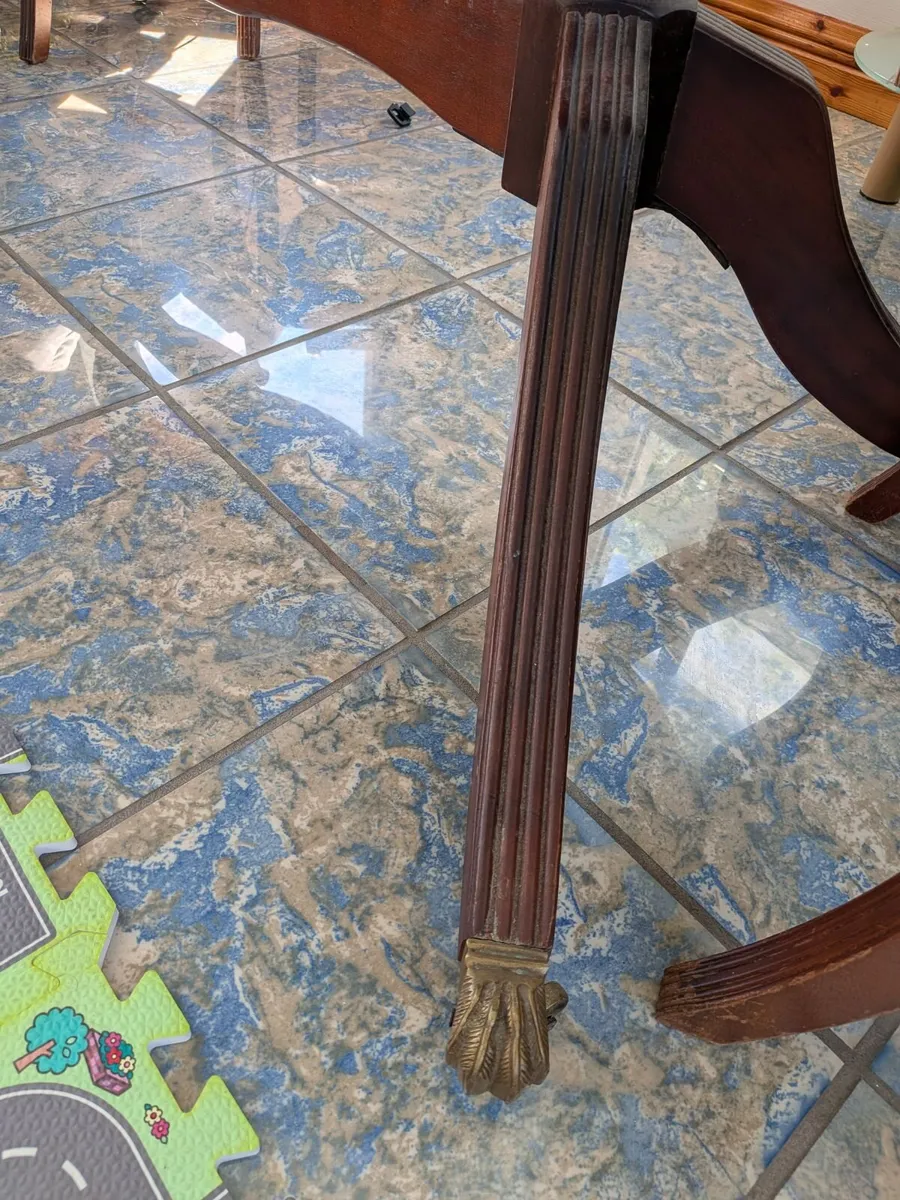 Kitchen table and 8 chairs - Image 4