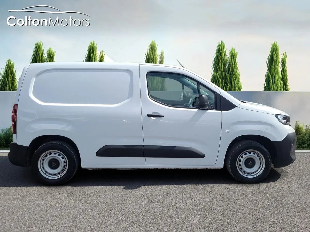 Peugeot Partner PARTNER PRO PLUS1.5 HDI 100 65 - Image 4