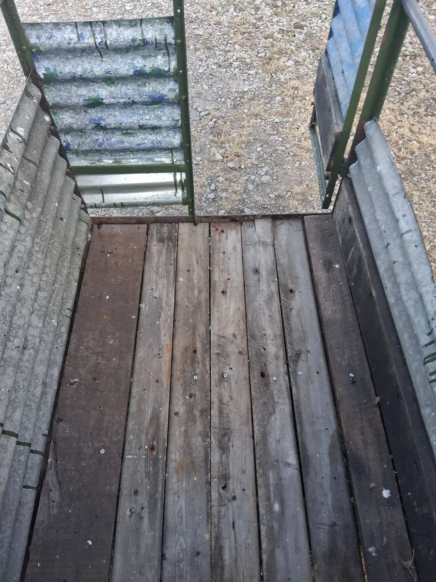 Safety cage - Image 2