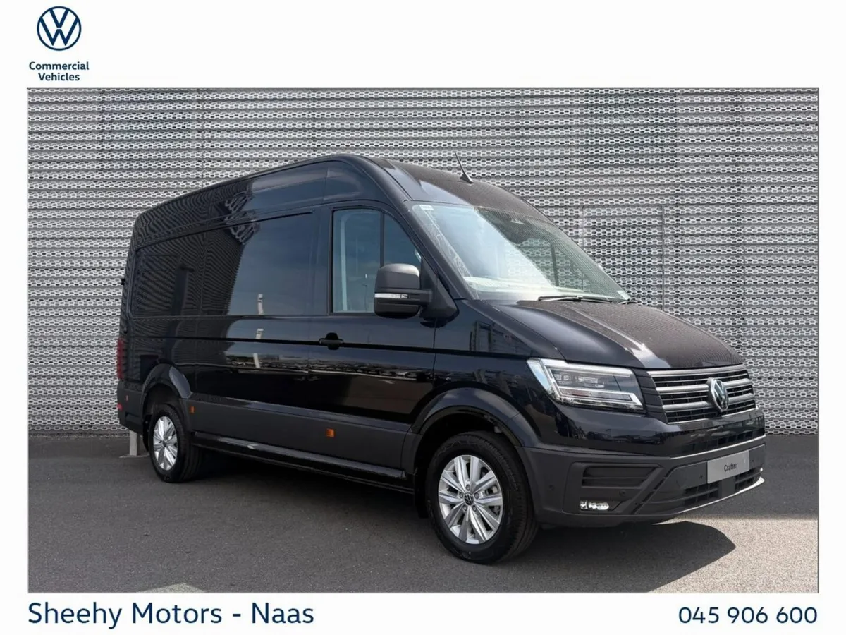 Volkswagen Crafter HIGHLINE MWB HIGHROOF 177HP AUT - Image 1