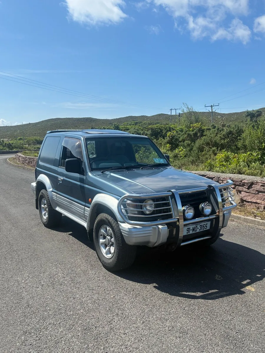 Mitsubishi Pajero - Image 1