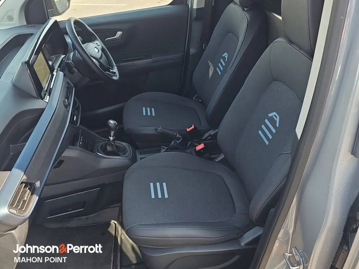Ford Courier Active - Image 3
