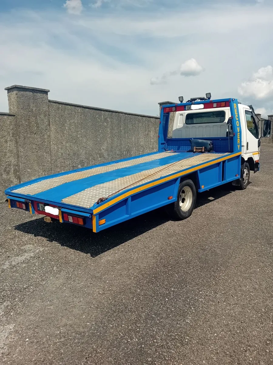 Mitsubishi canter recovery truck 3.5ton - Image 3