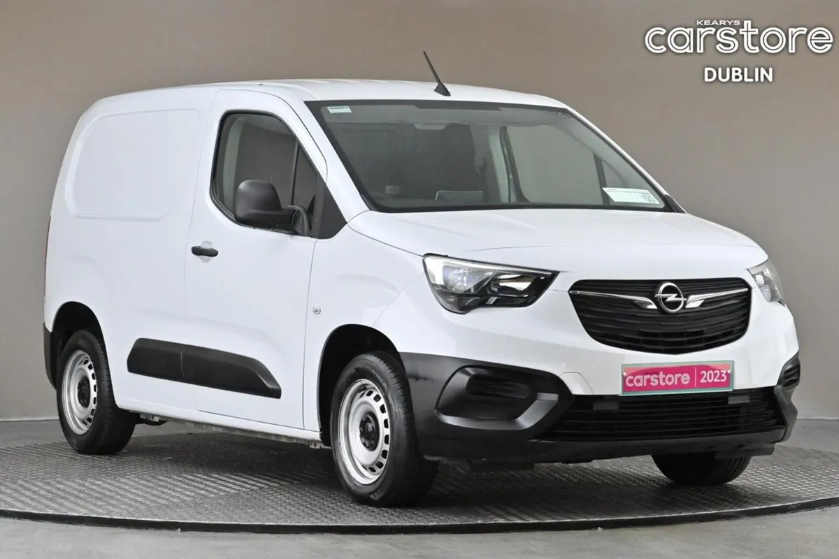 Opel Combo 1.5 CDTI KOMFORT L1H1 100BHP 6SPD 3SEAT - Image 1