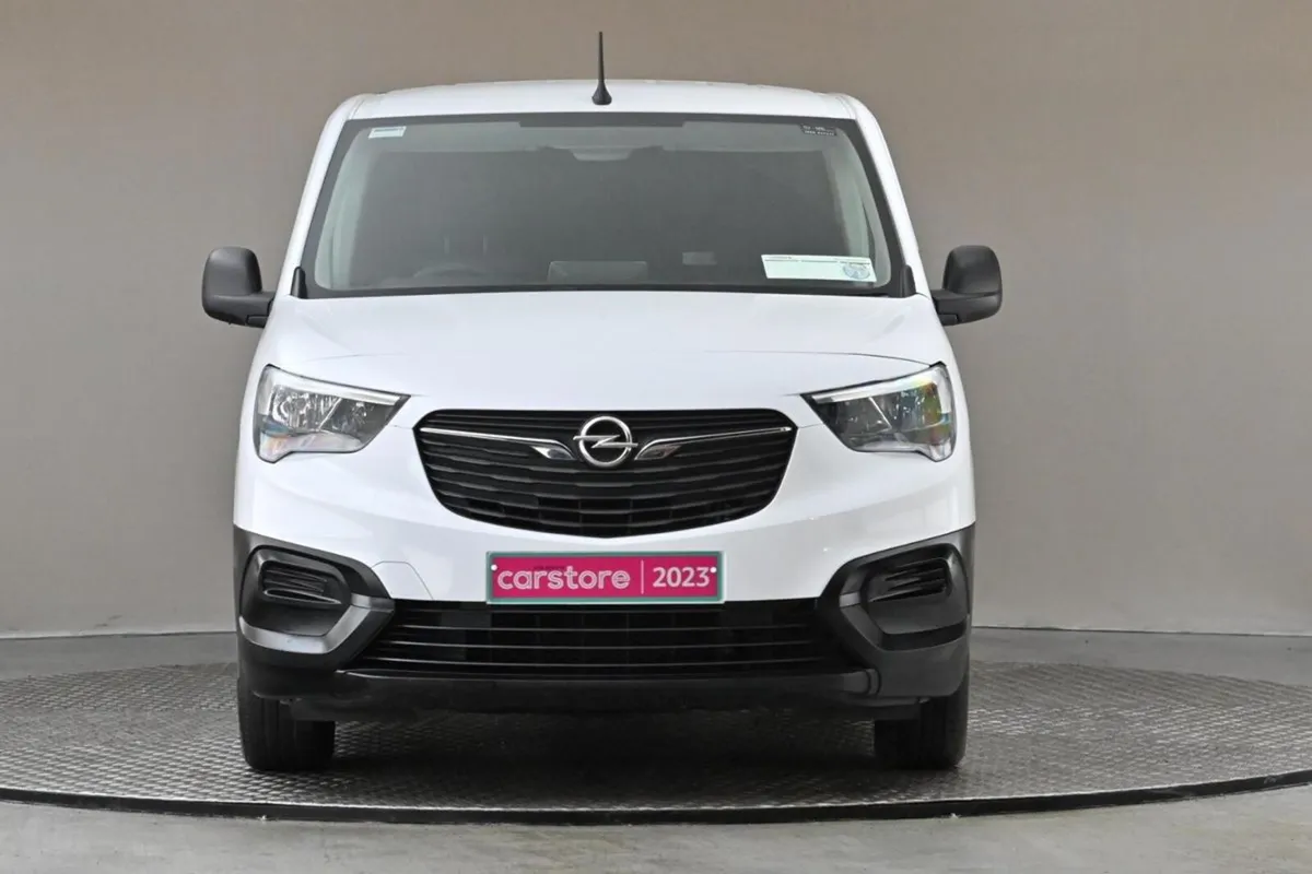 Opel Combo 1.5 CDTI KOMFORT L1H1 100BHP 6SPD 3SEAT - Image 2