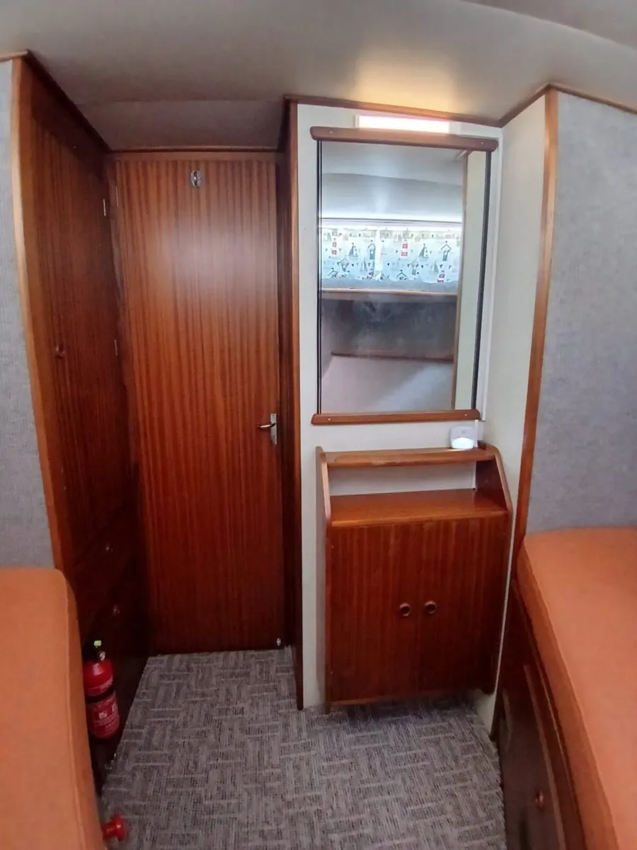 Broom Motor Cruiser - Image 2