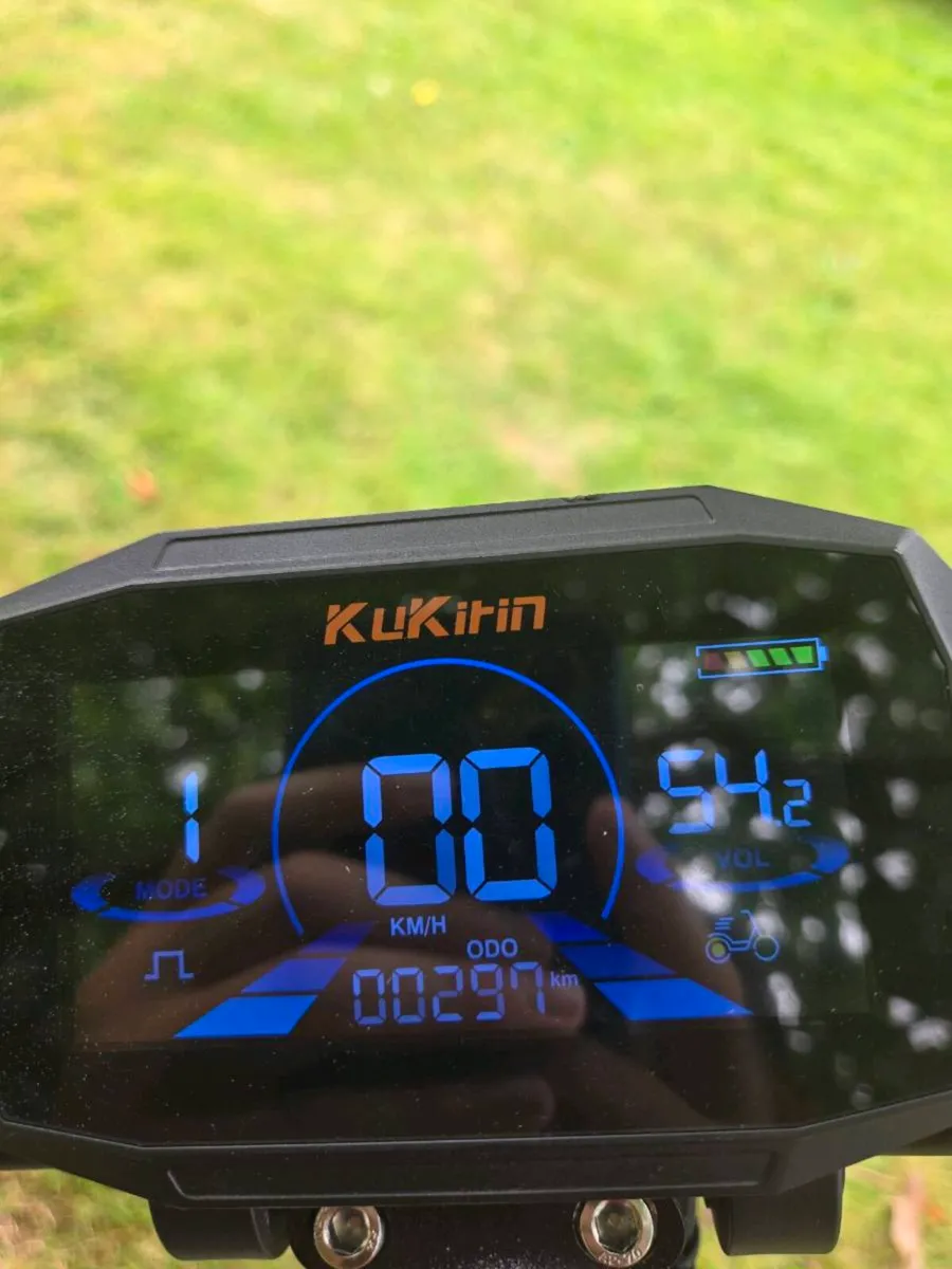 Electric scooter - Image 2