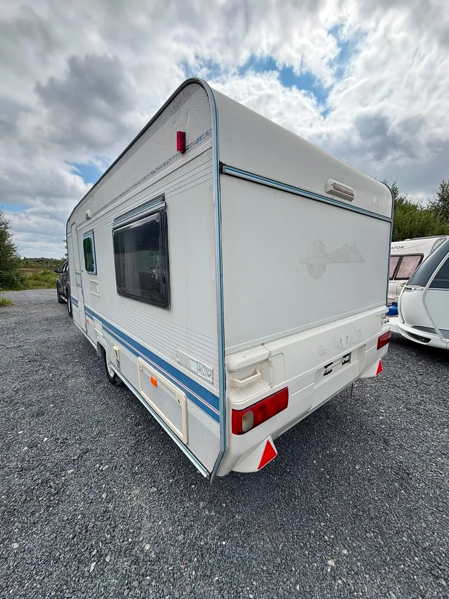 Adria 4 berth fixed bed lightweight Caravan - Image 3