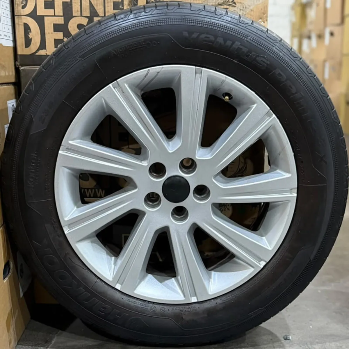 18" Genuine JAGUAR E PACE Alloy Wheels & Tyres - Image 2