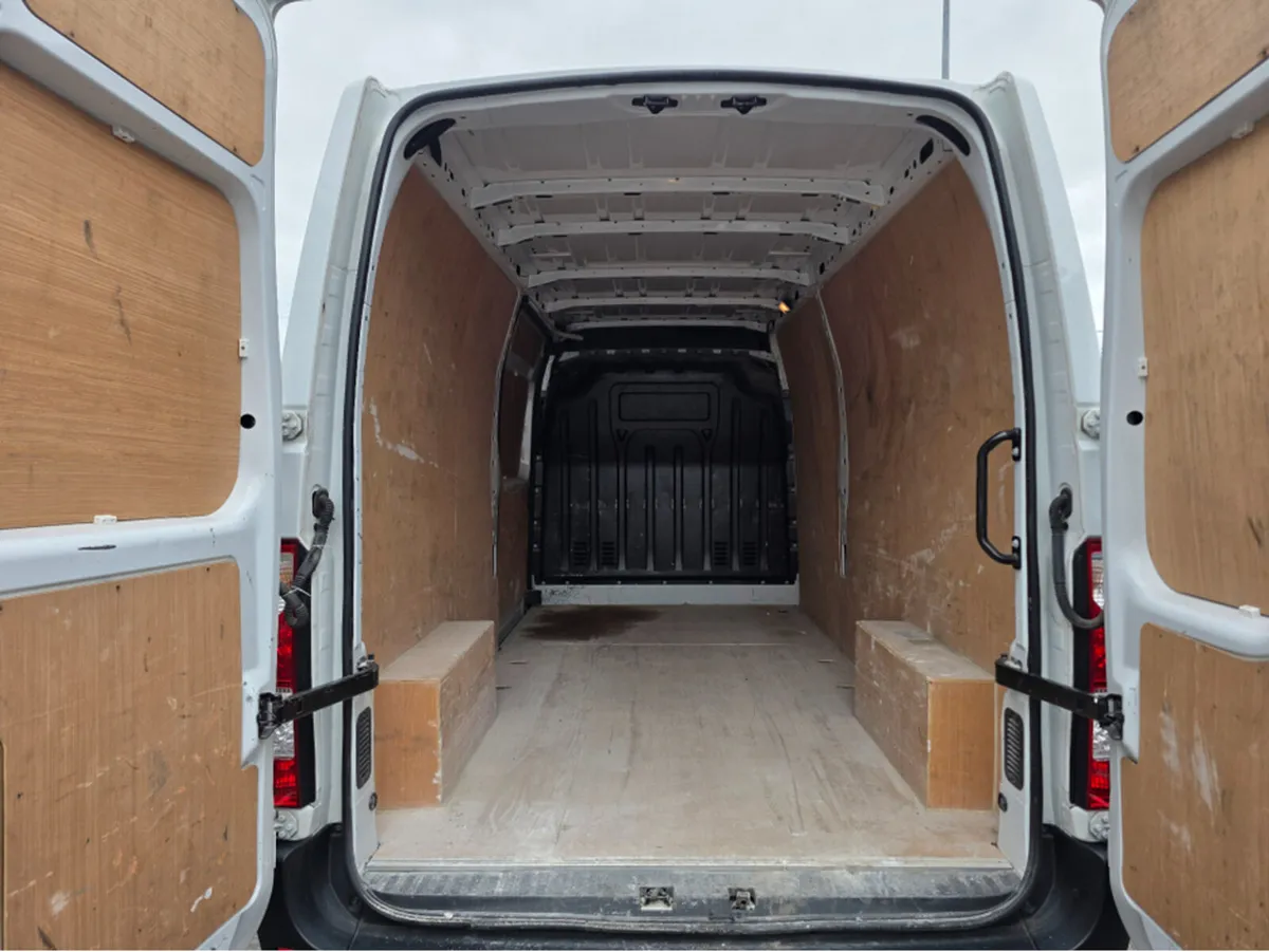 Renault Master FWD LM35 BLUE DCI 135 B BUSINESS - Image 4