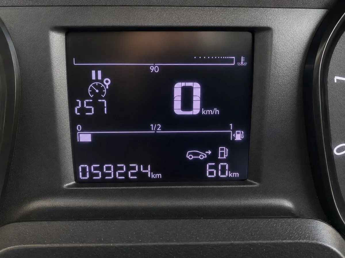 Opel Vivaro 2021 - Image 2