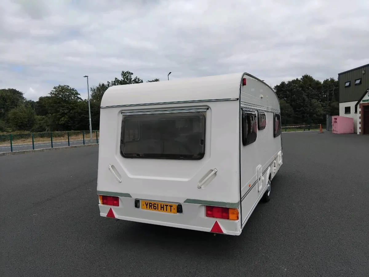 Excellent condition garland 4/5 berth caravan - Image 3