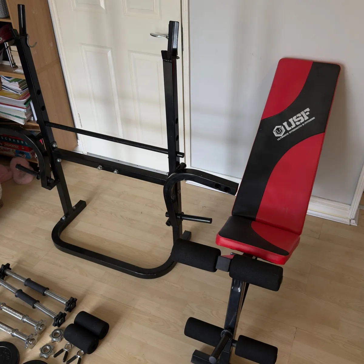 Home Gym Set- Bench, pull up/dip, 60kg weights+bar - Image 4
