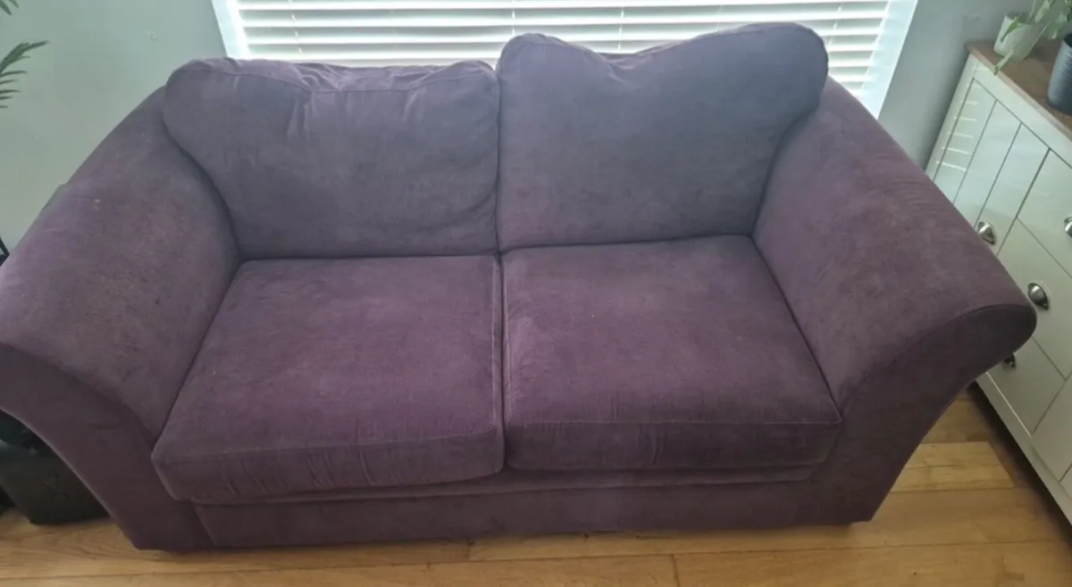 Sofa FREE - Image 1