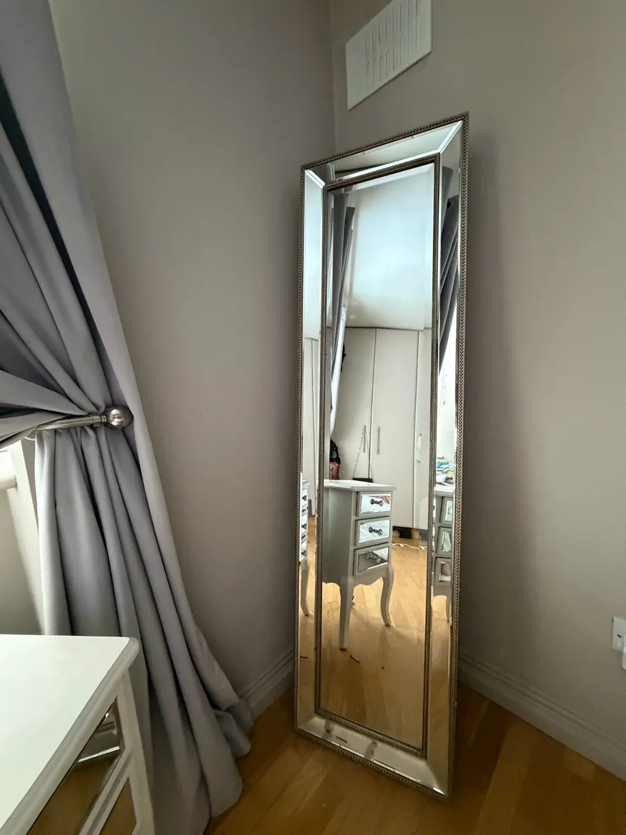 Full length heavy mirror - Image 1
