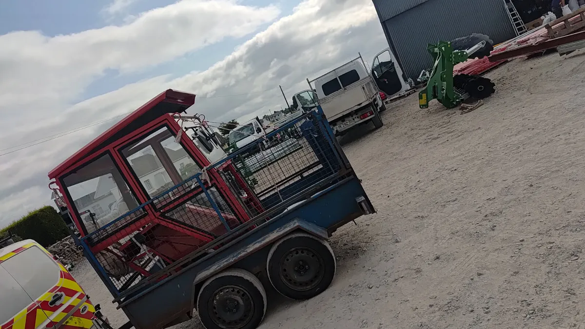 New Cab 1,950 € - Image 4