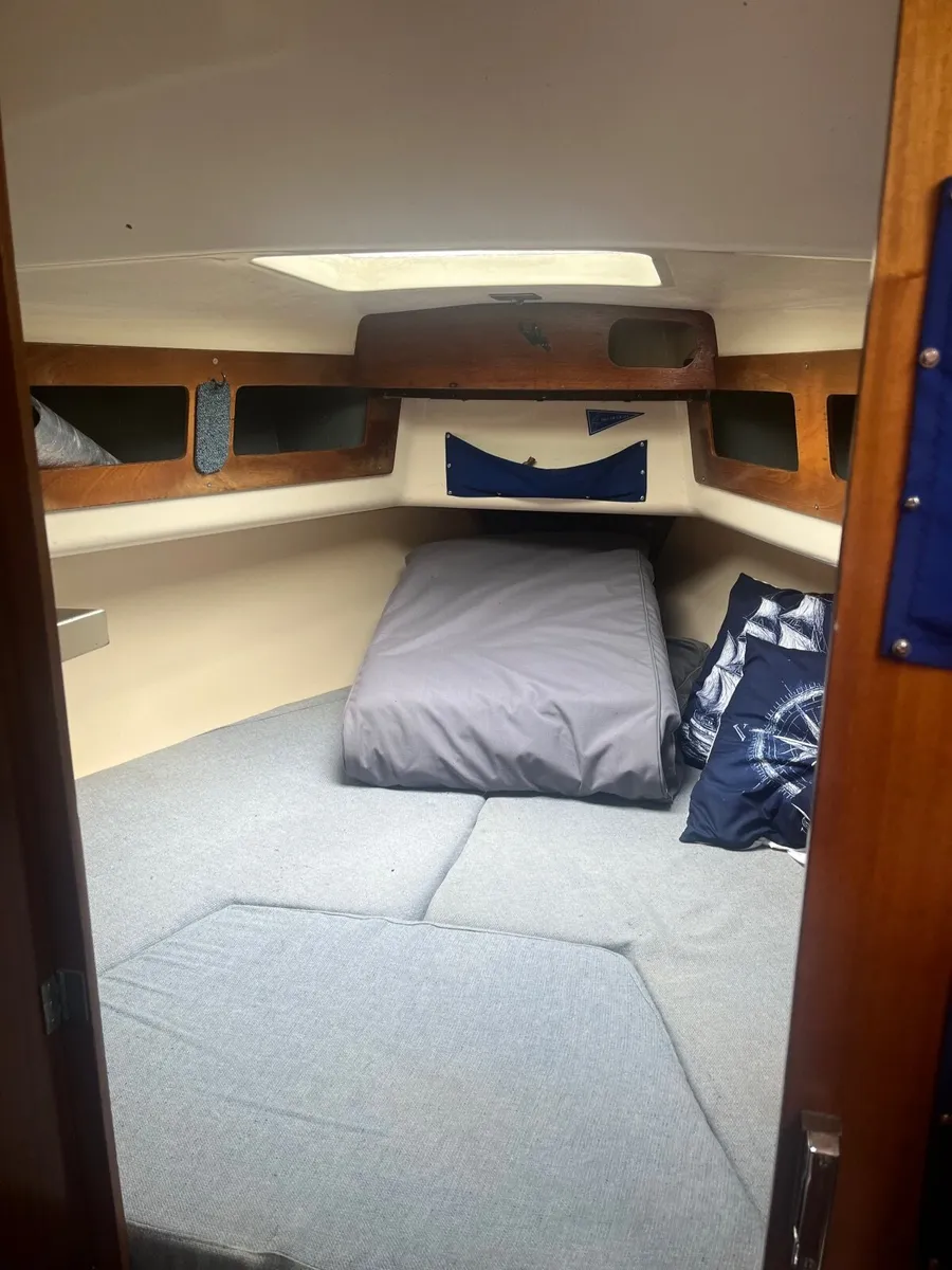 Yacht - Image 2