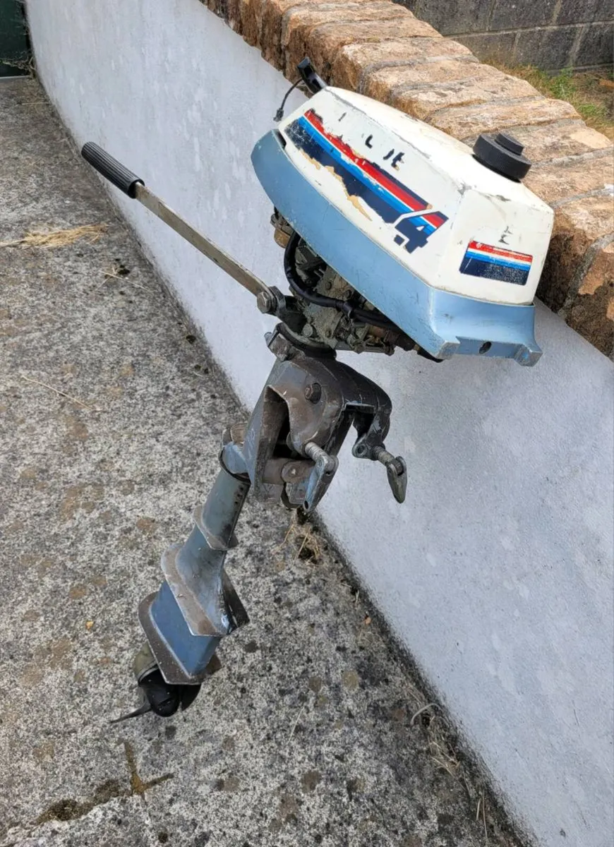 Outboard Motor - Image 2