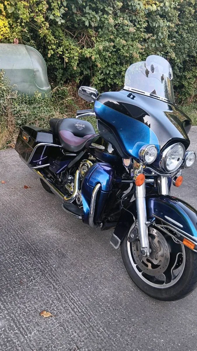 Motorcycle - Image 1