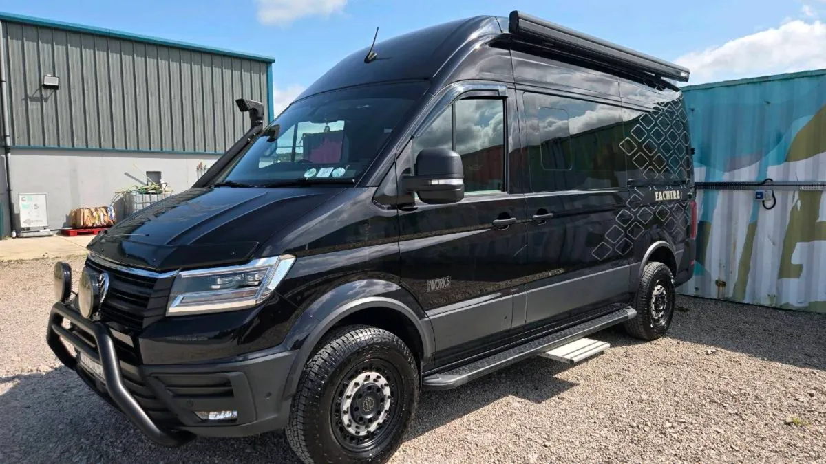 Off Grid Camper 4x4 - Image 1