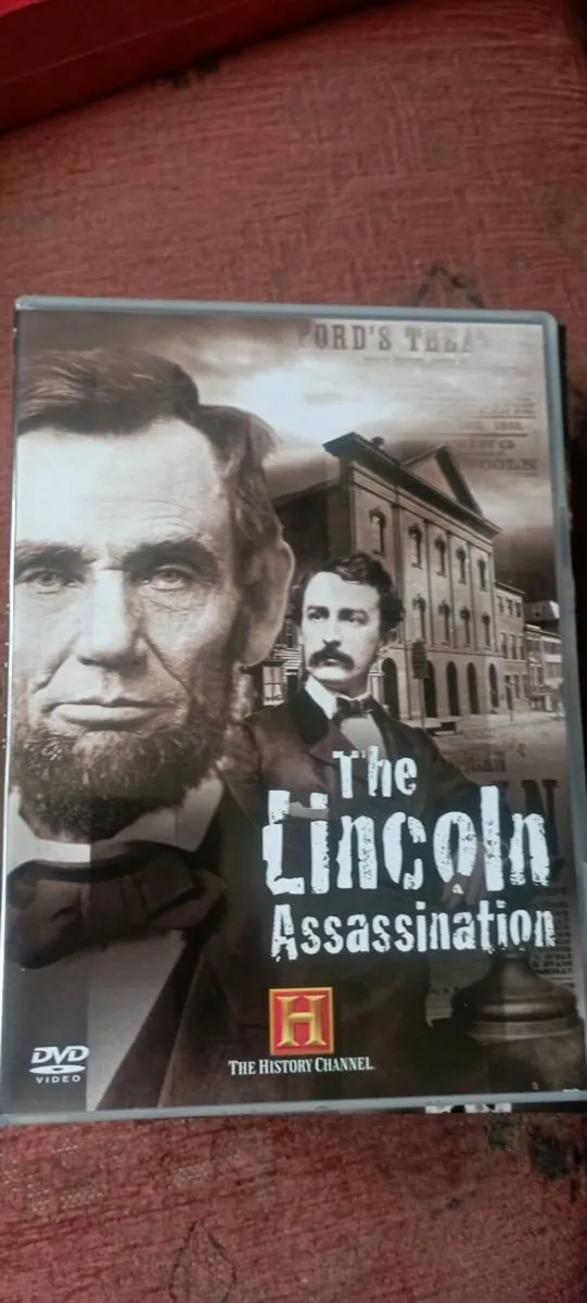 TRUE CRIMES IN  HISTORY 8 DVD BOX SET - Image 3