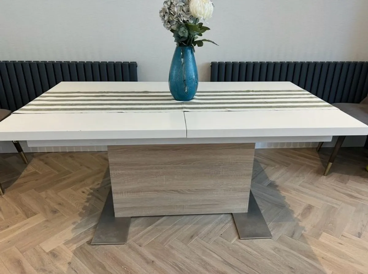 Extendable Dining Table - Image 1