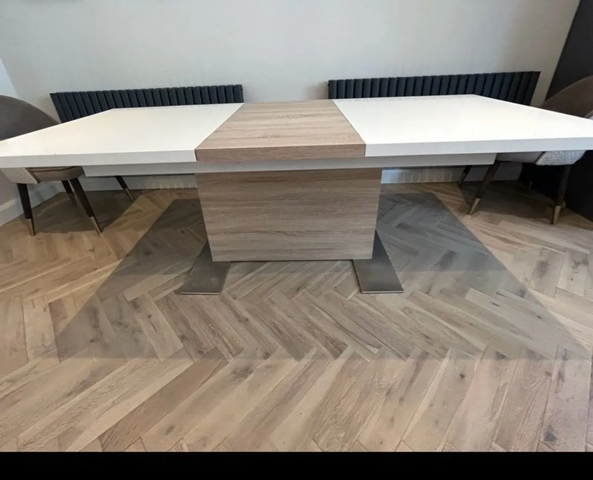 Extendable Dining Table - Image 2