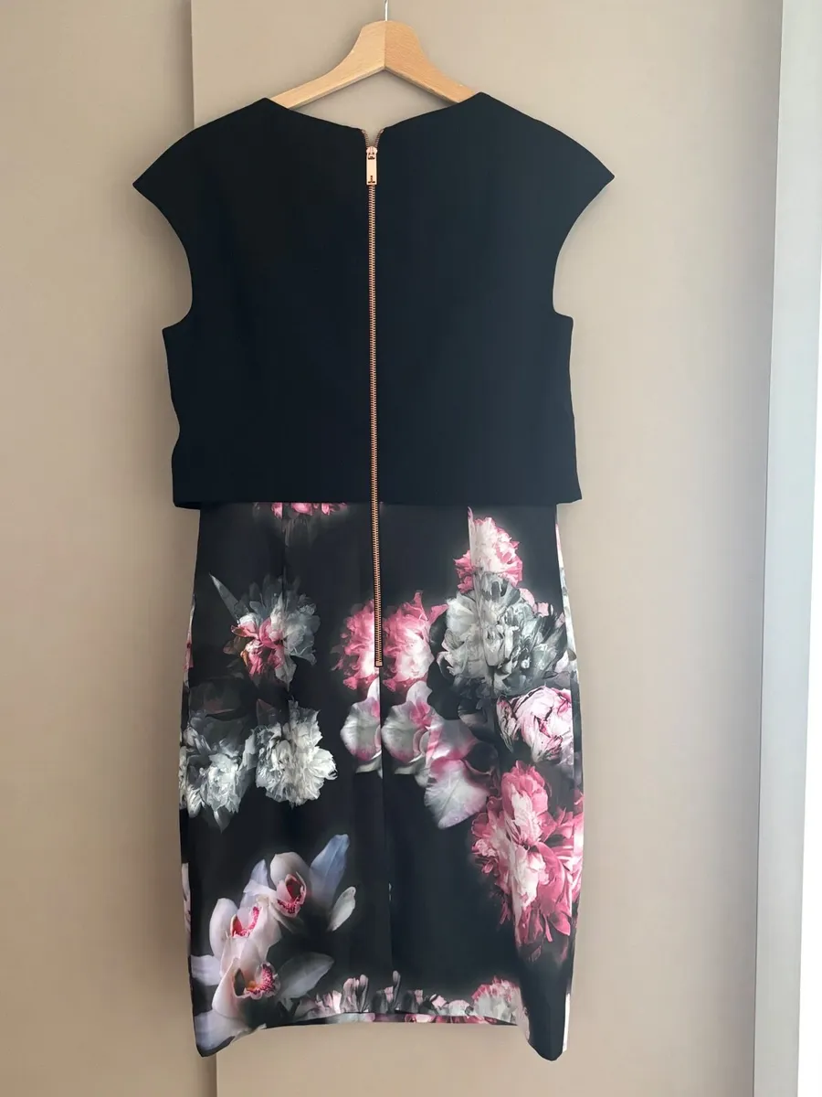 Clothes - Image 2