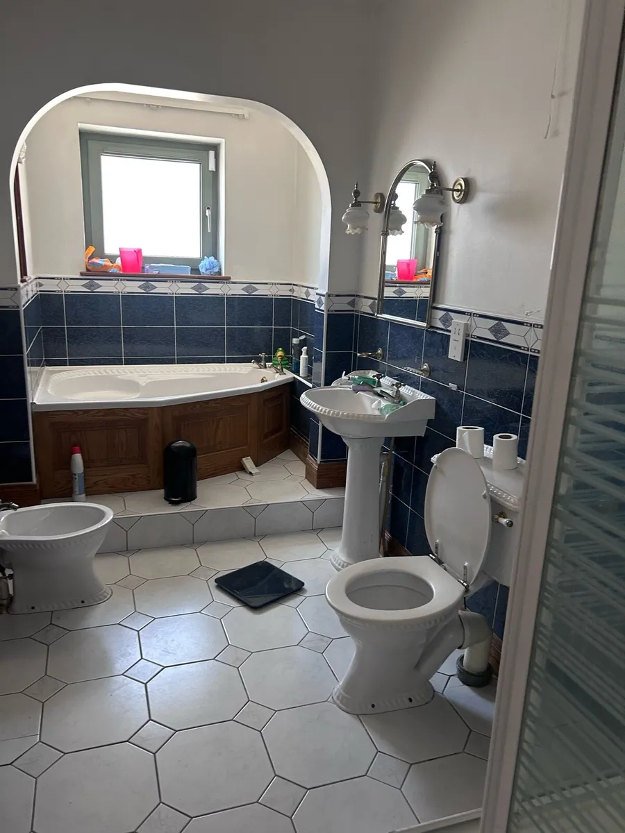 Heritage Bathroom Suite