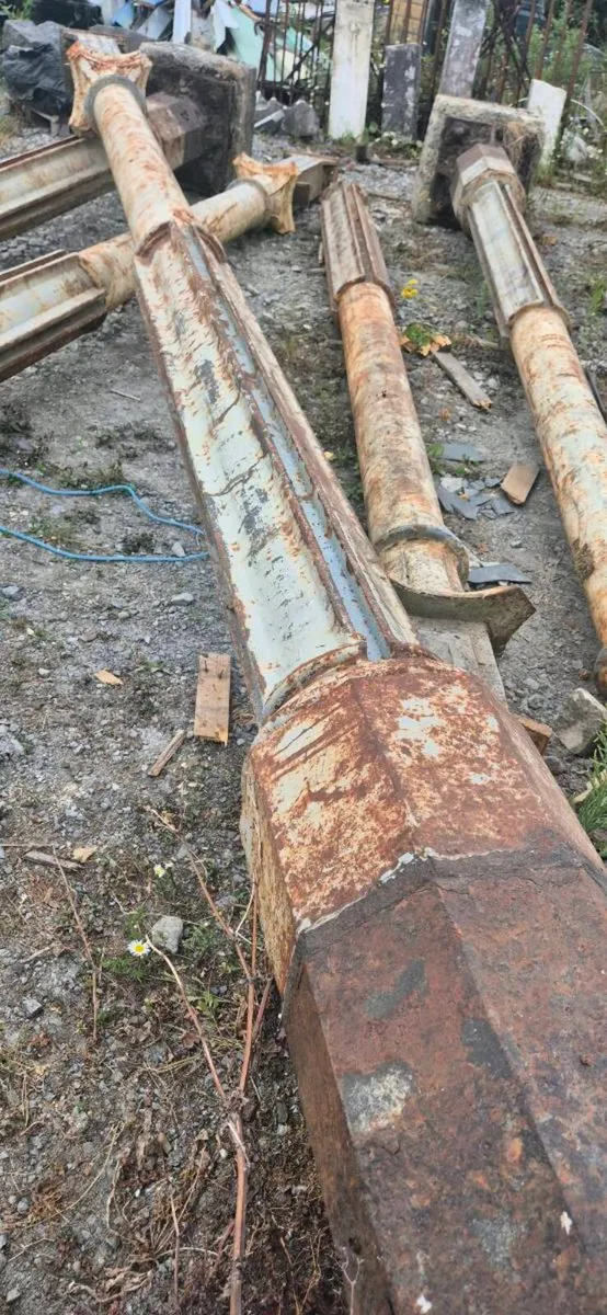 Steel columns  Old  1890 year - Image 1
