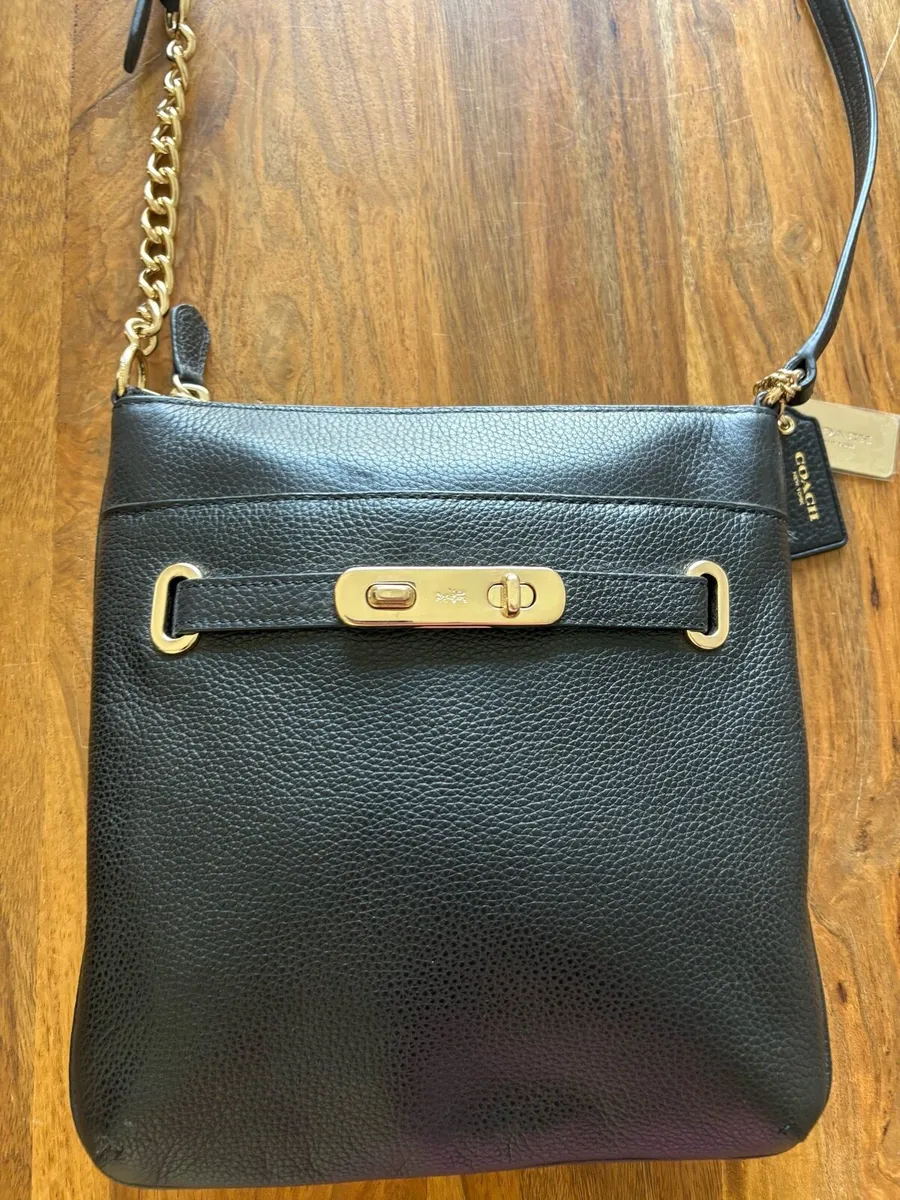 Coach Swagger Swingpack Black Leather Crossbody - Image 1