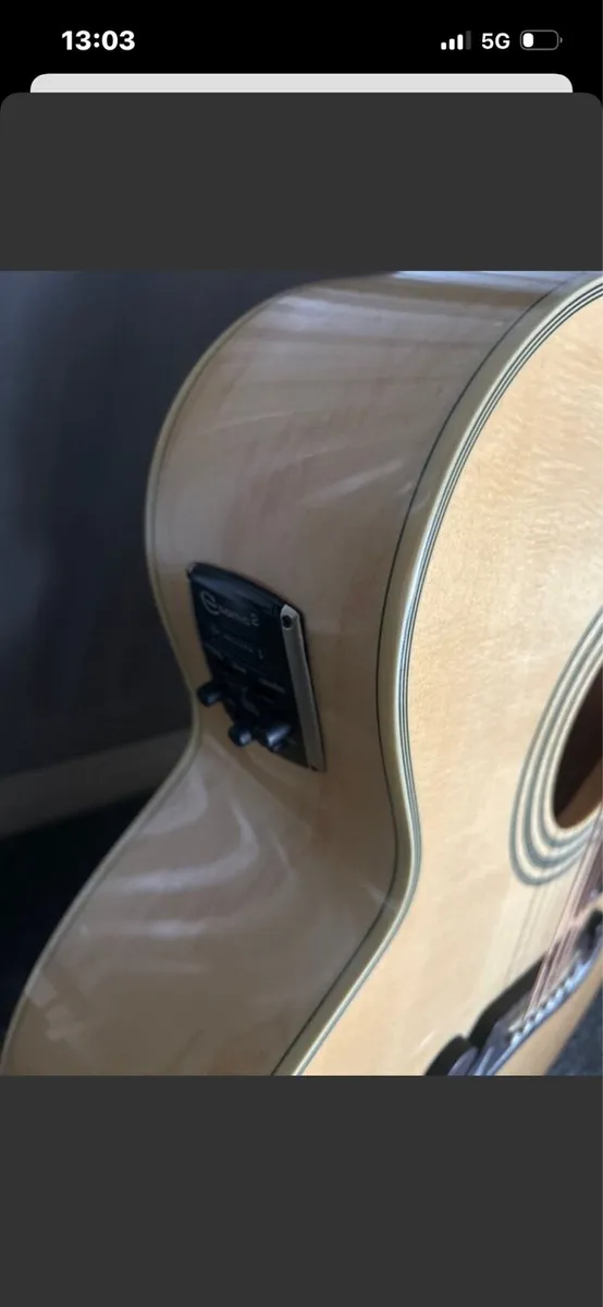 Acustic Guitar - Image 4