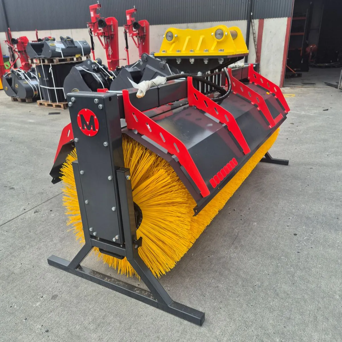 13t 8ft Hydraulic Sweeper - Image 1