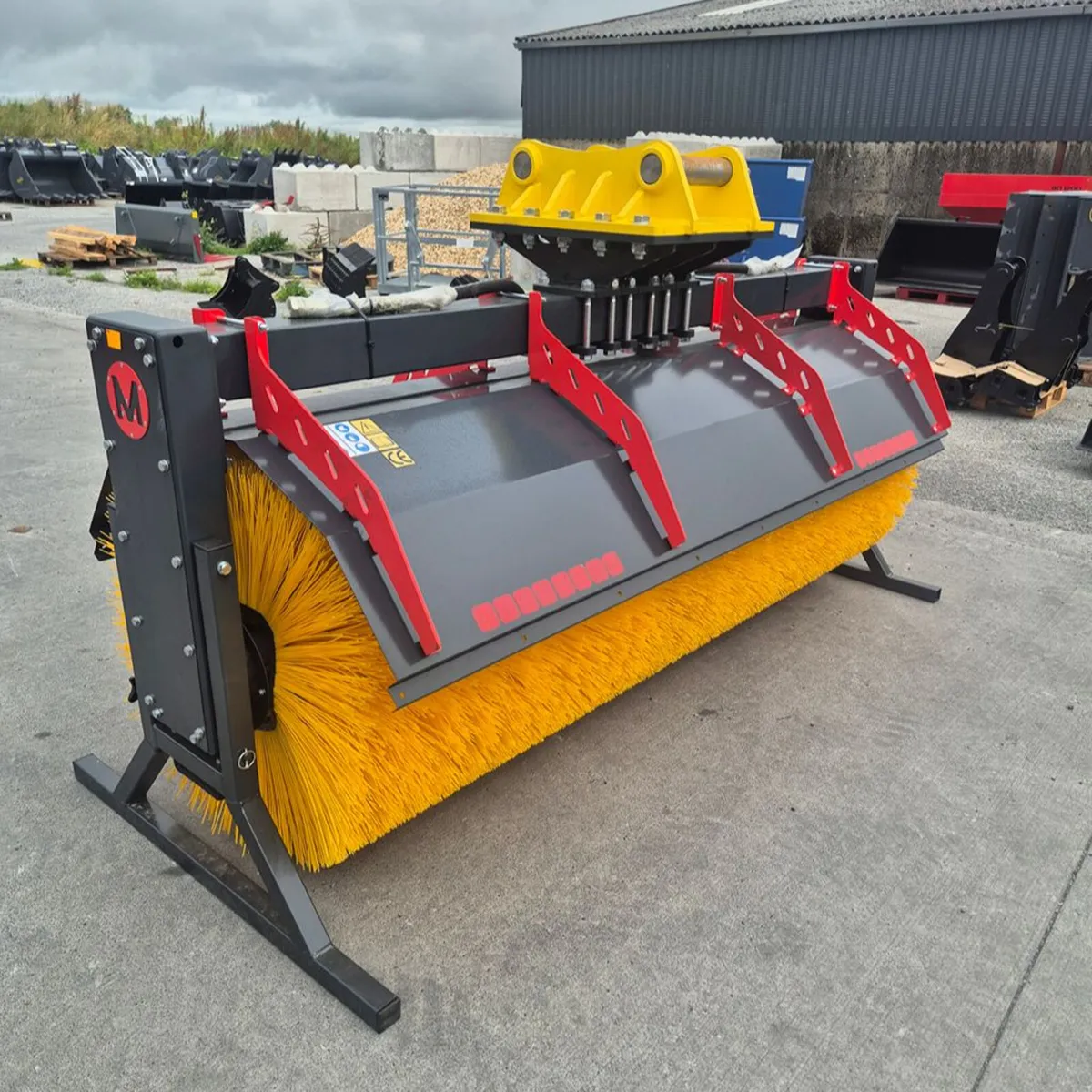 13t 8ft Hydraulic Sweeper - Image 3