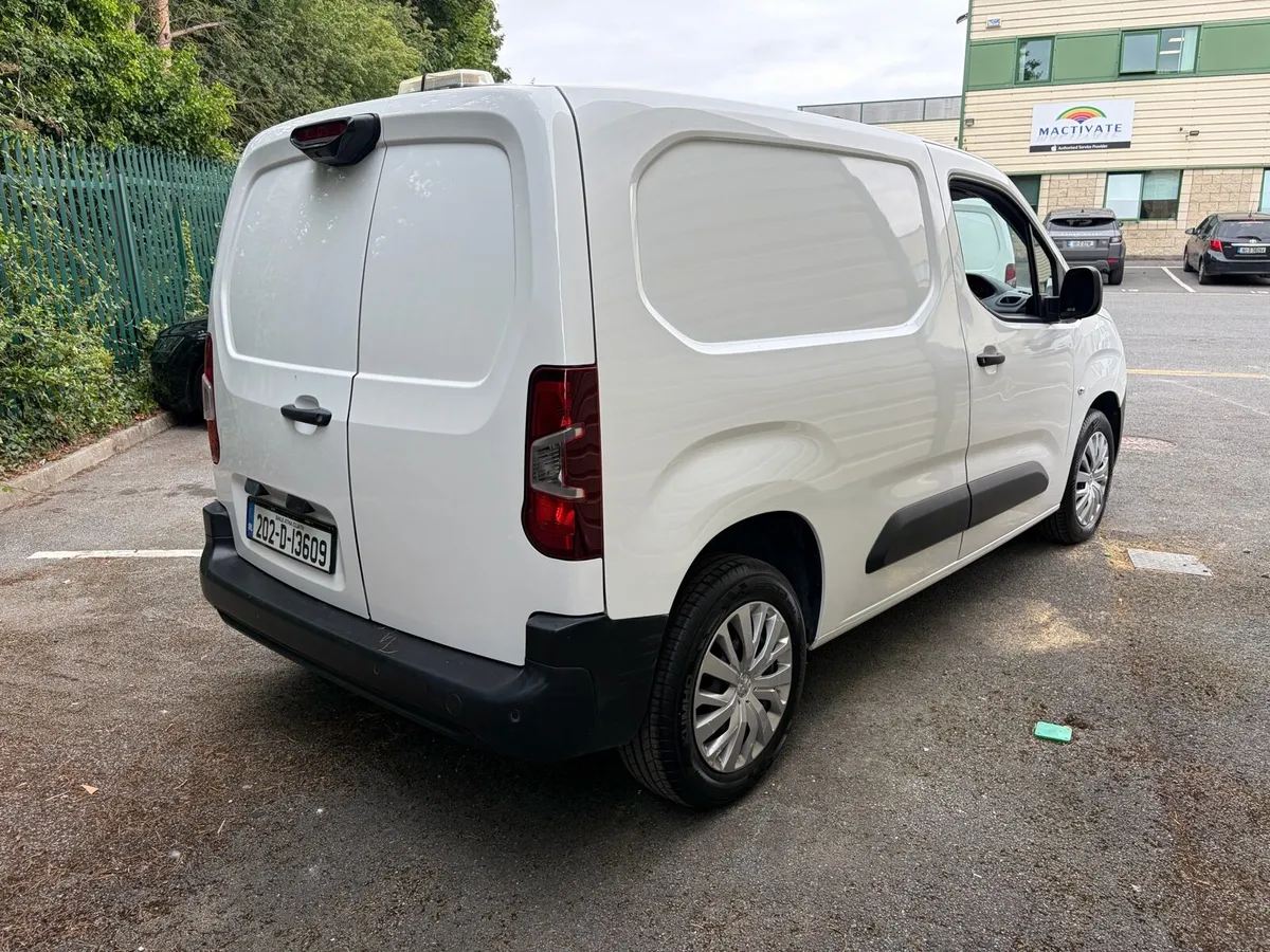 Peugeot Partner 202 €9,250 +Vat - Image 2
