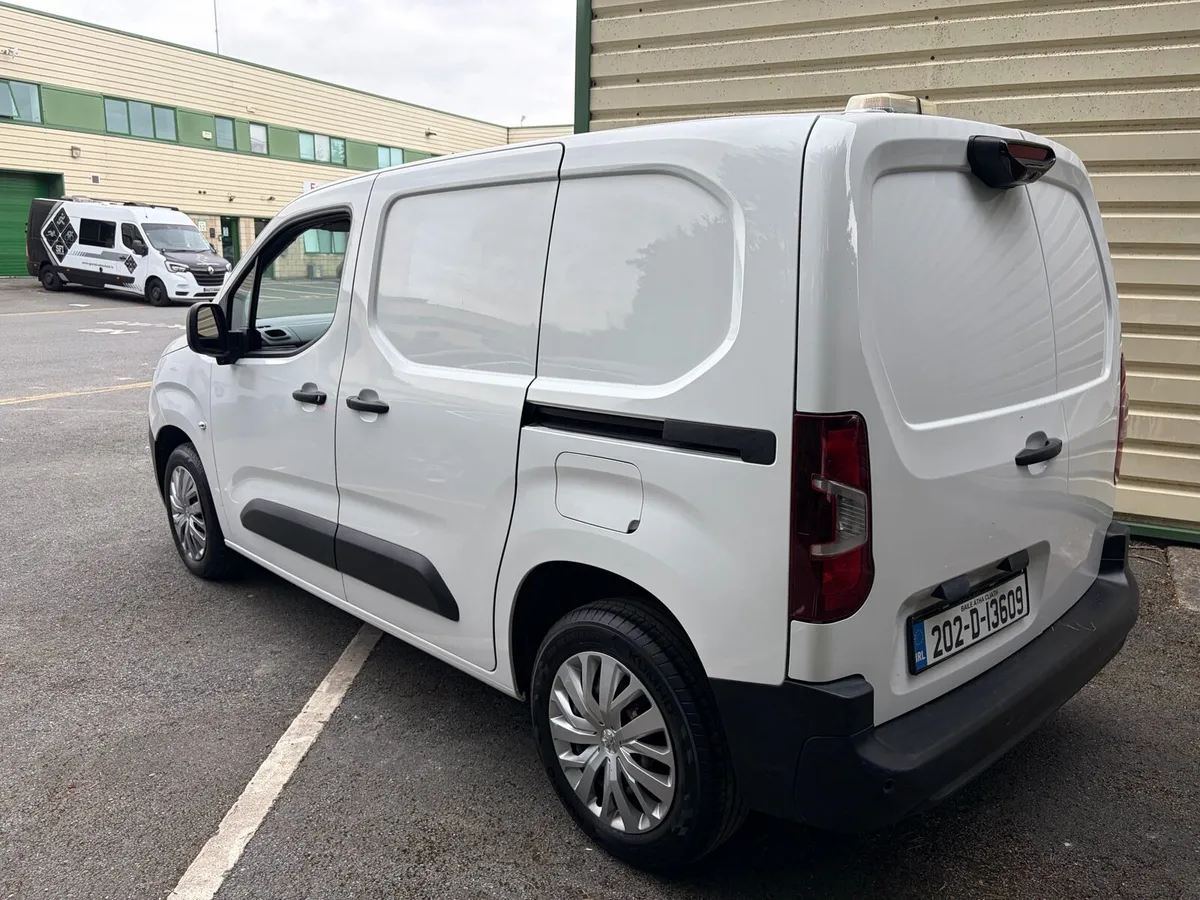 Peugeot Partner 202 €9,250 +Vat - Image 3