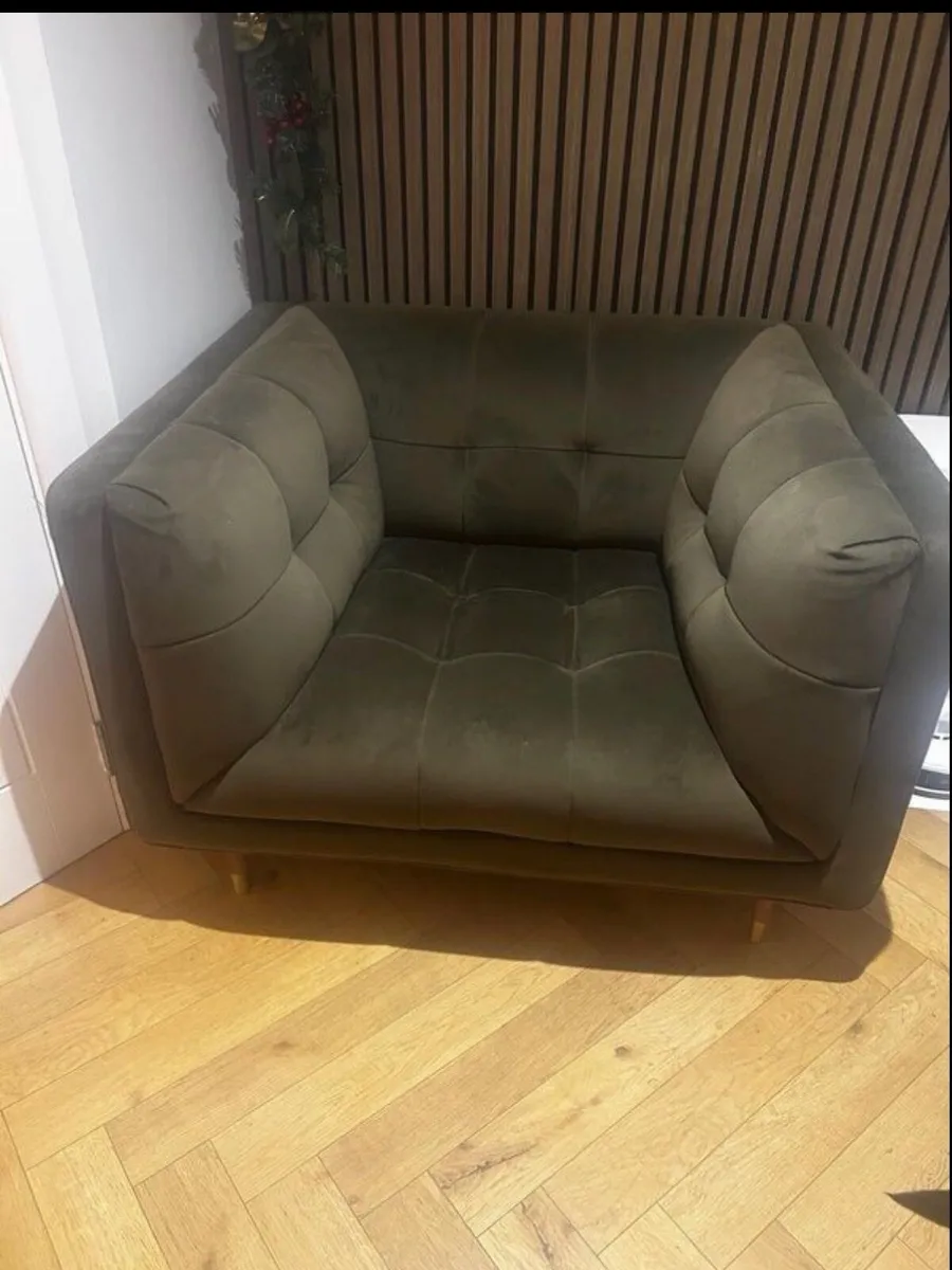 Large Armchair - Image 1