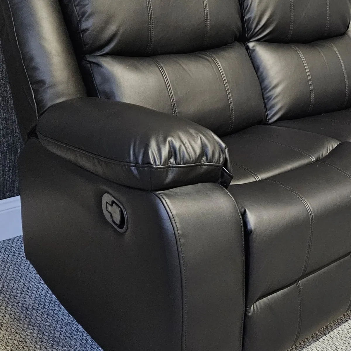 2 seater RECLINER  clearance NEW - Image 2