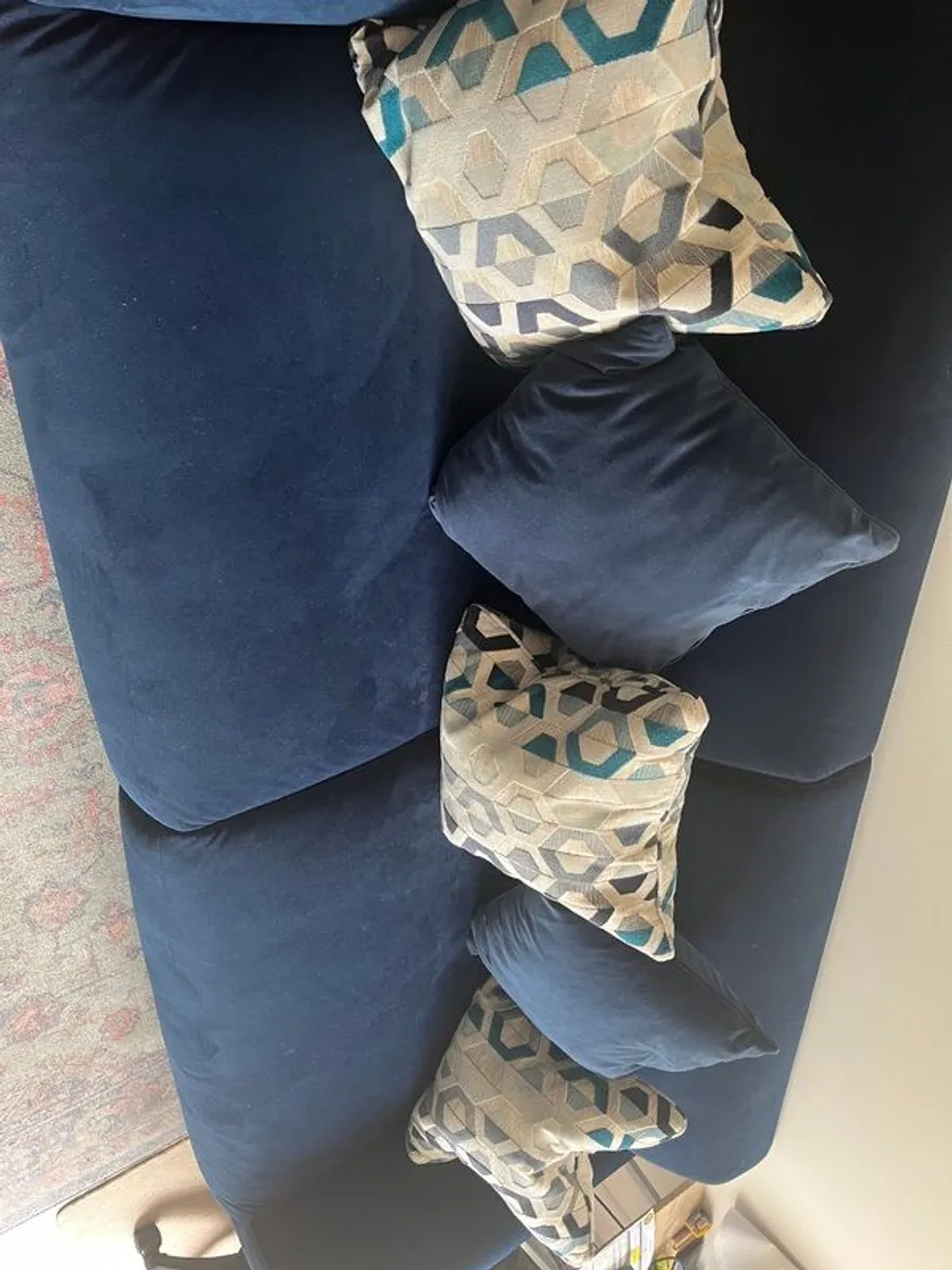 Navy velour sofa (almost new) - Image 4