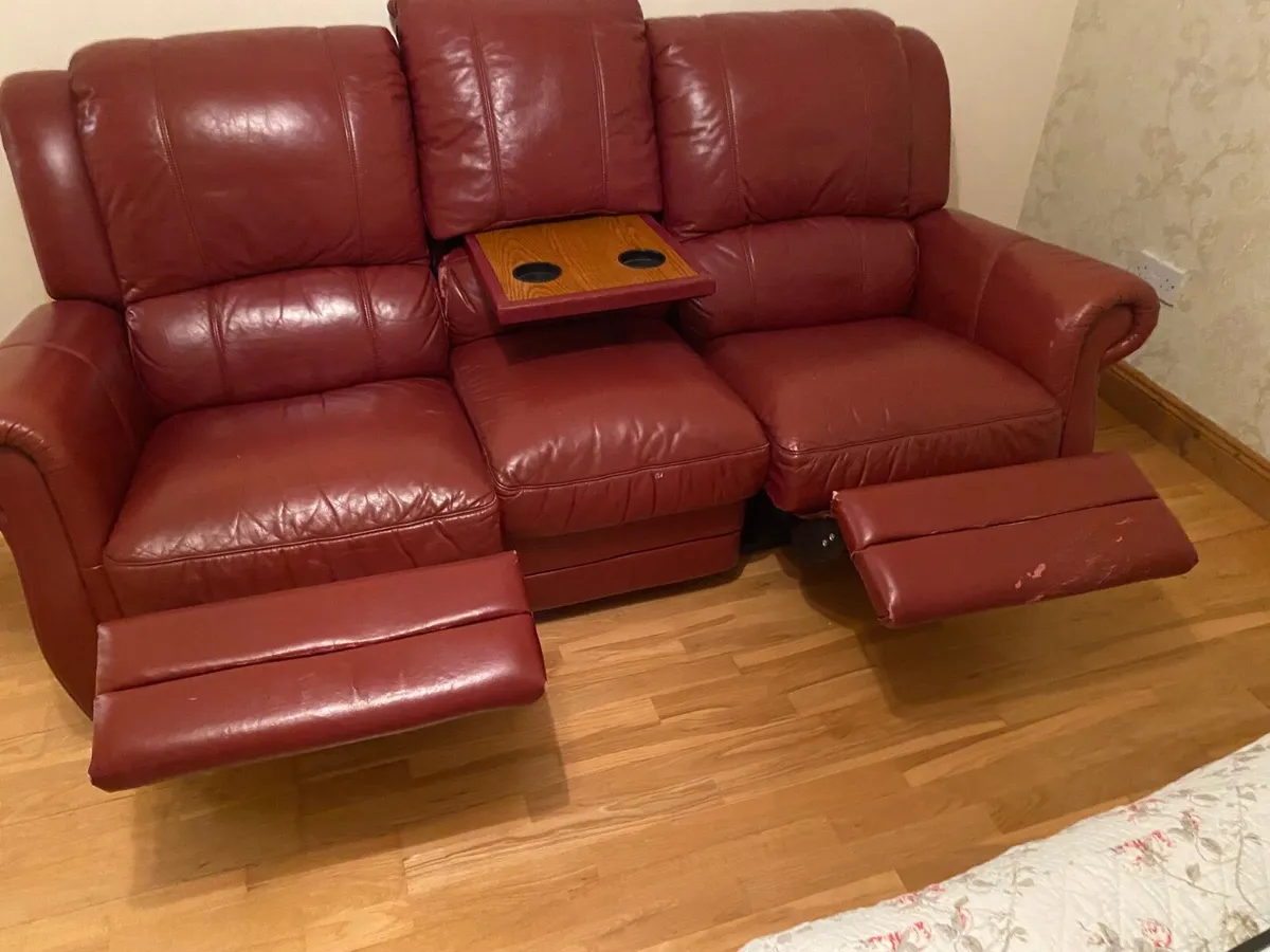 Leather 3 seater sofa. - Image 1