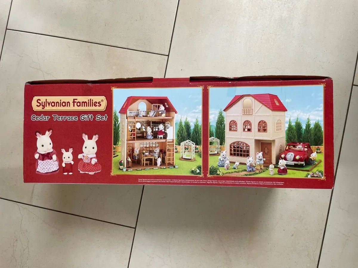 Sulvanian Families Cedar Terrace Gift Set NEW - Image 3