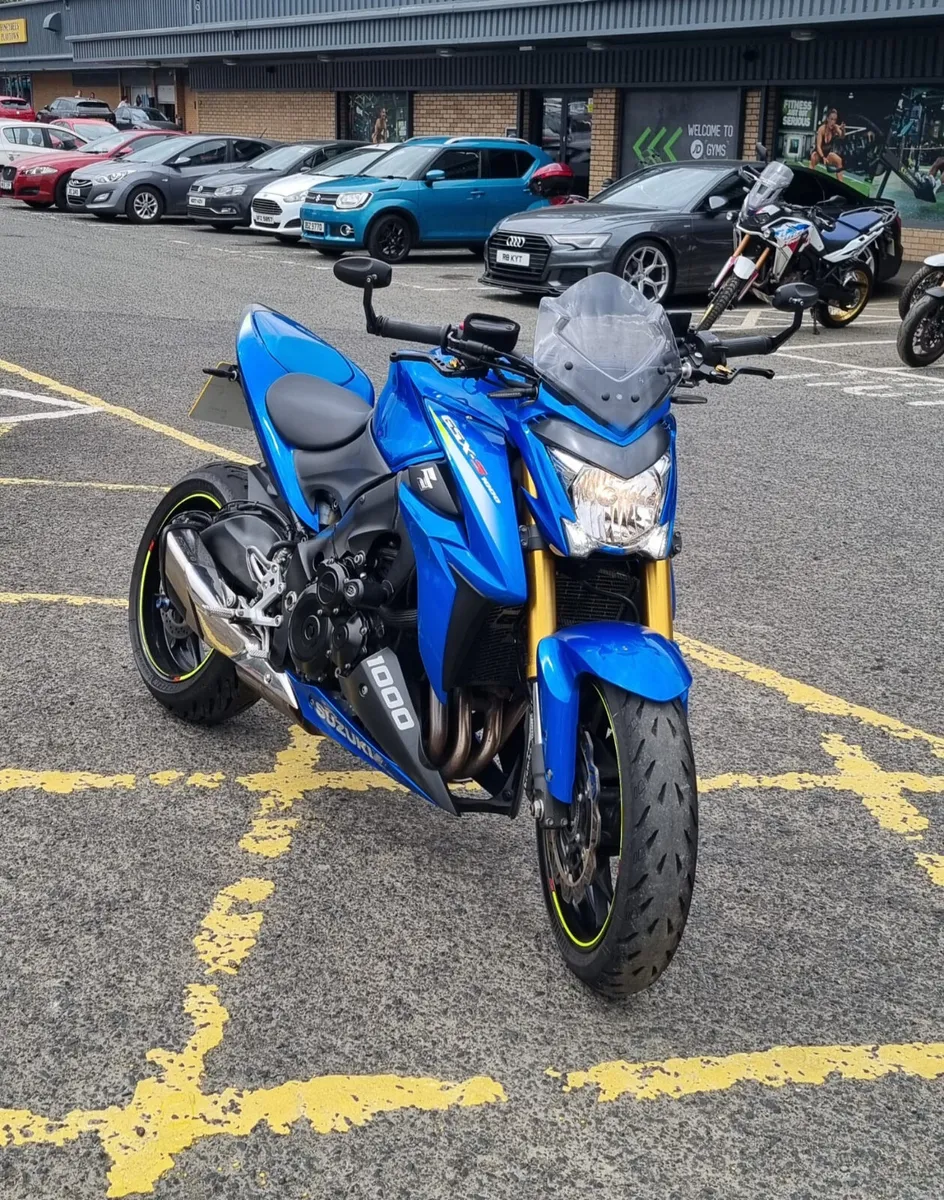 Suzuki GSX-S1000 - Image 1