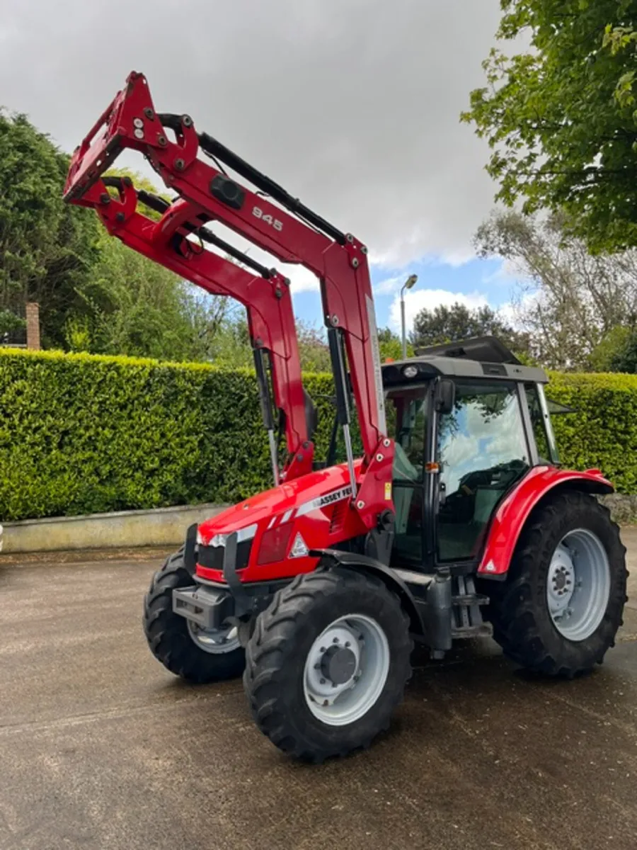 2013 Massey Ferguson 5410 Dyna-4 c/w 945 Loader - Image 3